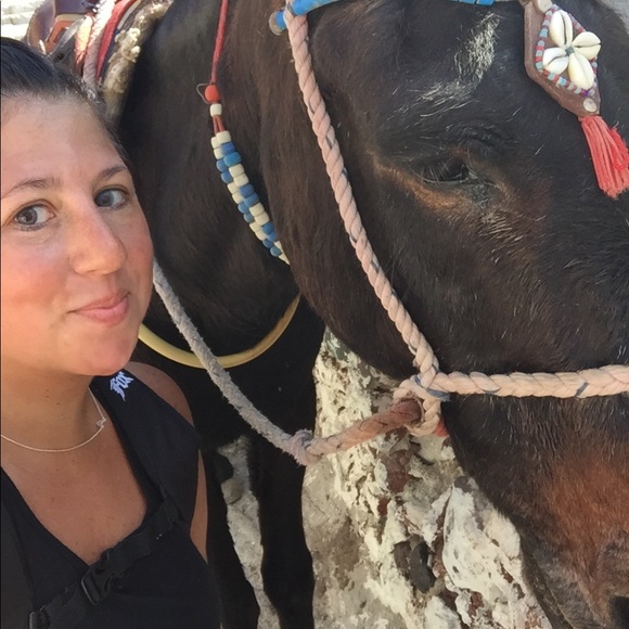 Meet your Posher, Jennifer - Picture 5 of 5